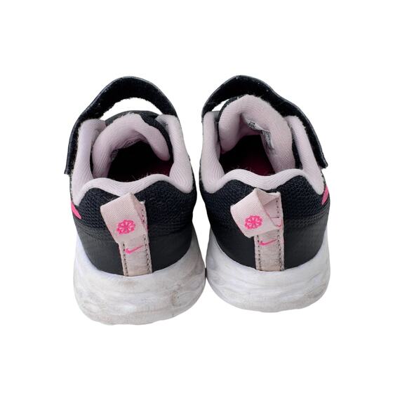 Nike Revolution 6 Running‎ Shoes Unisex Kids Sz 10 Black Mesh Low Top DD1094-007 - Picture 5 of 9